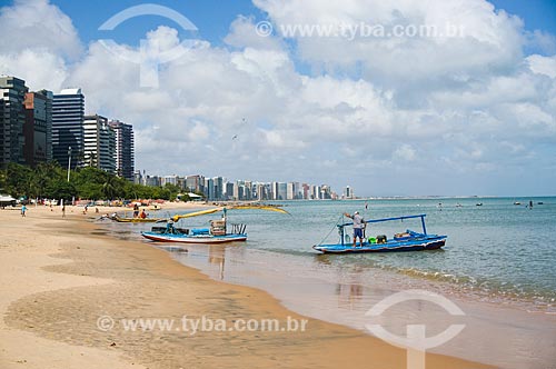  Subject: Rafts in Mucuripe Beach with buildings of Beira-Mar Avenue in the background / Place: Fortaleza city - Ceara state (CE) - Brazil / Date: 11/2013 