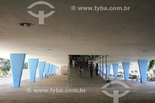  Subject: Ramp of Governor Milton Campos State School - also known as State School Central / Place: Lourdes neighborhood - Belo Horizonte city - Minas Gerais state (MG) - Brazil / Date: 08/2013 