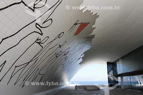  Subject: Panel representing the popular demonstration - Popular Theater of Niteroi (2007) - also known as Oscar Niemeyer Popular Theater / Place: Niteroi city - Rio de Janeiro state (RJ) - Brazil / Date: 08/2013 