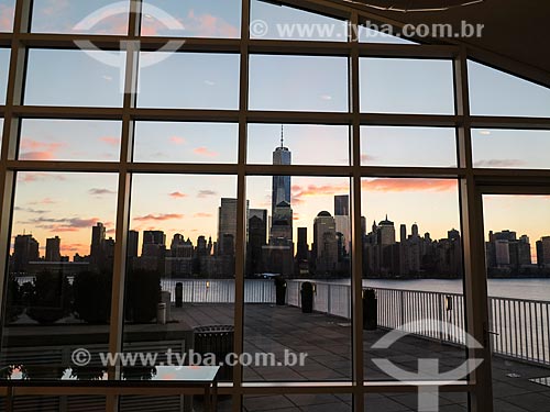  Subject: View of Manhattan at dawn / Place: New York city - United States of America - North America / Date: 11/2013 