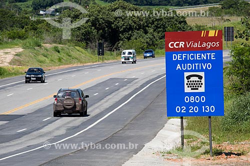  Subject: Plaque of signaling to phone to hearing impaired at Km 31 - in south direction - on Highway RJ-124 (Via Lagos) / Place: Rio de Janeiro state (RJ) - Brazil / Date: 12/2013 