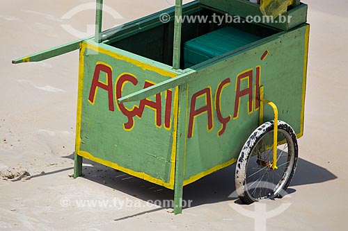  Subject: Acai pushcart - Forno Beach (Oven Beach) / Place: Arraial do Cabo city - Rio de Janeiro state (RJ) - Brazil / Date: 01/2014 