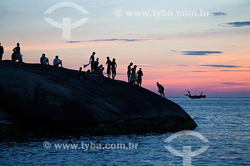  Subject: People jumping from Arpoador Stone / Place: Ipanema neighborhood - Rio de Janeiro city - Rio de Janeiro state (RJ) - Brazil / Date: 01/2014 