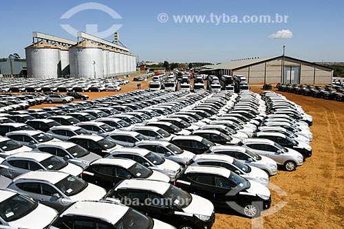  Cars in Midwest Dry Port S/A (Porto Seco Centro-Oeste S/A)  - Anapolis city - Goias state (GO) - Brazil