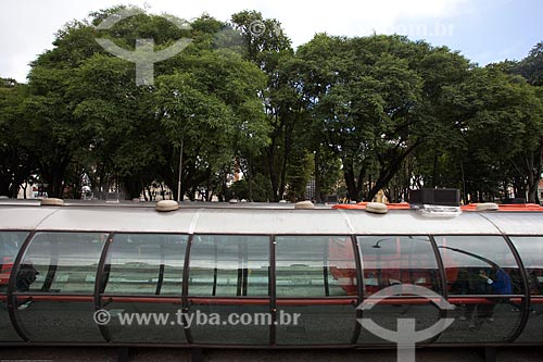  Subject: Tubular station of articulated buses - also known as the Tube Station - September 7 Avenue - with Eufrasio Correia Square in the background / Place: Curitiba city - Parana state (PR) - Brazil / Date: 12/2013 