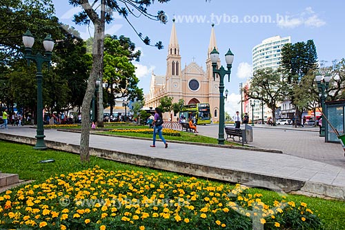  Subject: Tiradentes Square with Metropolitan Cathedral of Curitiba (1893) - Cathedral Minor Basilica of Nossa Senhora da Luz - in the background / Place: City center neighborhood - Curitiba city - Parana state (PR) - Brazil / Date: 12/2013 