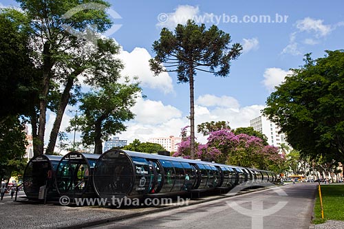  Subject: Tubular station of articulated buses - also known as the Tube Station - Rui Barbosa Square / Place: Curitiba city - Parana state (PR) - Brazil / Date: 12/2013 