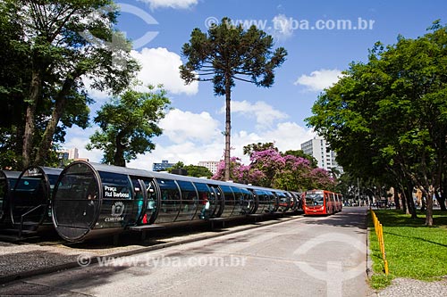  Subject: Tubular station of articulated buses - also known as the Tube Station - Rui Barbosa Square / Place: Curitiba city - Parana state (PR) - Brazil / Date: 12/2013 