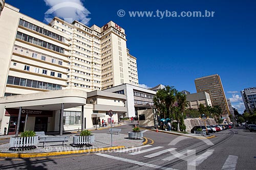  Subject: Facade of Clinical Hospital of Federal University of Parana / Place: Curitiba city - Parana state (PR) - Brazil / Date: 12/2013 