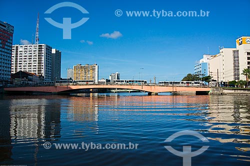 Subject: Duarte Coelho Bridge (1943) over Capibaribe River / Place: Recife city - Pernambuco state (PE) - Brazil / Date: 11/2013 