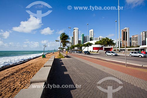 Subject: Waterfront of Boa Viagem Beach with Dona Lindu Park (2008) to the right / Place: Boa Viagem neighborhood - Recife city - Pernambuco state (PE) - Brazil / Date: 11/2013 