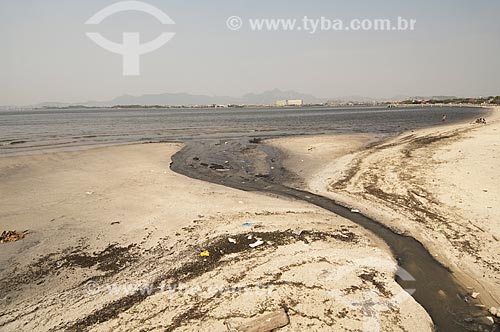  Subject: Sand pollution - Sao Bento Beach / Place: Ilha do Governador neighborhood - Rio de Janeiro city - Rio de Janeiro state (RJ) - Brazil / Date: 09/2010 