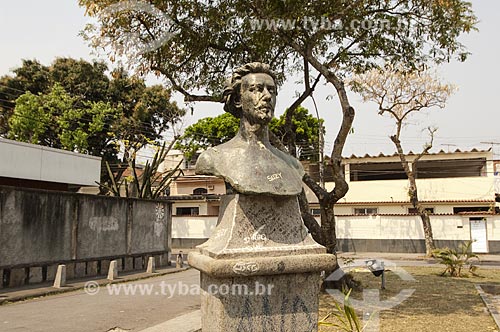  Subject: Bust of Goncalves Dias in the Manuel Madruga Square / Place: Taua neighborhood - Rio de Janeiro city - Rio de Janeiro state (RJ) - Brazil / Date: 09/2010 