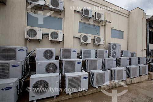  Subject: Split type air conditioners in commercial office / Place: Limeira city - Sao Paulo state (SP) - Brazil / Date: 02/2014 
