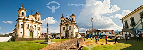  Subject: Minas Gerais Square with the Sao Francisco de Assis Church (1794) - to the left - Nossa Senhora do Carmo Church (1814) - center - and Municipal Chamber and Jail (1802) - Old chain of Mariana, current Museum and the Municipal Chamber - to th 