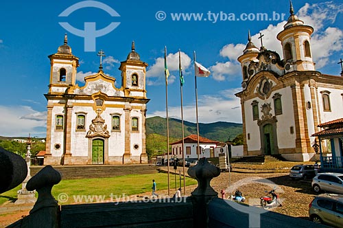  Subject: Minas Gerais Square with the Sao Francisco de Assis Church (1794) - to the left - Nossa Senhora do Carmo Church (1814) - to the right - view from Municipal Chamber and Jail (1802) - Old chain of Mariana, current Museum and the Municipal Cha 