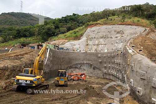  Subject: Works of TransOlimpica road - Future tunnel under the massif of Pedra Branca - Intake North / Place: Jardim Sulacap neighborhood - Rio de Janeiro city - Rio de Janeiro state (RJ) - Brazil / Date: 02/2014 