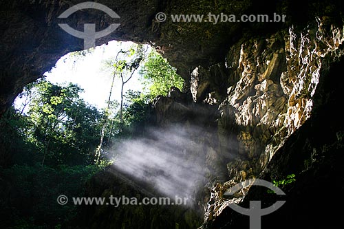  Subject: General view of trail access to Lago Azul Grotto (Blue Lake Grotto) / Place: Bonito city - Mato Grosso do Sul state (MS) - Brazil / Date: 04/2008 