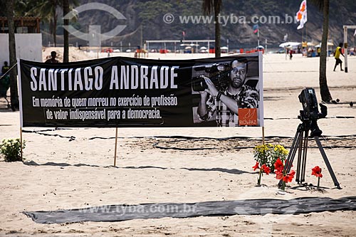  Subject: Santiago Andrade tribute - cinematographer killed during protests in Rio de Janeiro - Copacabana Beach - made by Rio de Paz NGO / Place: Copacabana neighborhood - Rio de Janeiro city - Rio de Janeiro state (RJ) - Brazil / Date: 02/2014 