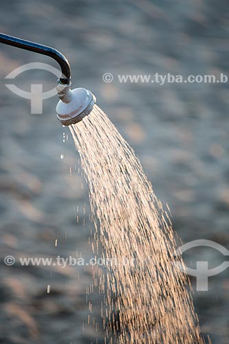  Subject: Shower in Arpoador Beach / Place: Ipanema neighborhood - Rio de Janeiro city - Rio de Janeiro state (RJ) - Brazil / Date: 02/2014 