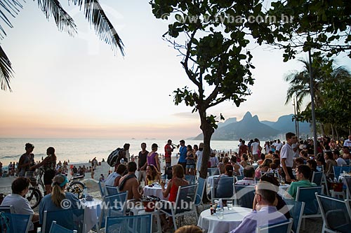  Subject: People on the Arpoador Beach waterfront / Place: Ipanema neighborhood - Rio de Janeiro city - Rio de Janeiro state (RJ) - Brazil / Date: 02/2014 