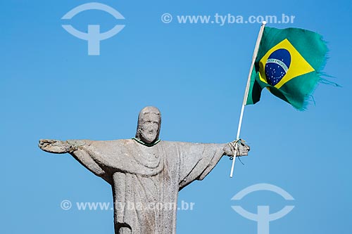  Subject: Replica of sand of Christ the Redeemer with the brazilian flag / Place: Copacabana neighborhood - Rio de Janeiro city - Rio de Janeiro state (RJ) - Brazil / Date: 02/2014 