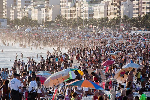  Subject: Ipanema Beach with buildings in the background / Place: Ipanema neighborhood - Rio de Janeiro city - Rio de Janeiro state (RJ) - Brazil / Date: 01 /2014 