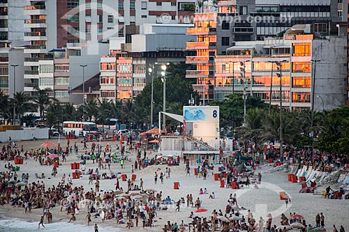  Subject: Ipanema Beach with buildings in the background / Place: Ipanema neighborhood - Rio de Janeiro city - Rio de Janeiro state (RJ) - Brazil / Date: 01/2014 