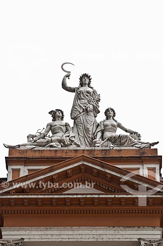  Subject: Details of sculptures - Municipal Palace of Porto Alegre (1901) - statues representing commerce, agriculture and industry / Place: Porto Alegre city - Rio Grande do Sul state (RS) - Brazil / Date: 12/2013 
