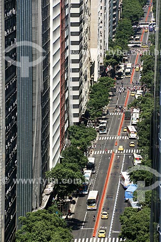  Subject: Traffic on Rio Branco Avenue / Place: City center neighborhood - Rio de Janeiro city - Rio de Janeiro state (RJ) - Brazil / Date: 03/2014 