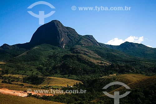  Subject: Papagaio Peak (Parrot Peak) / Place: Aiuruoca city - Minas Gerais state (MG) - Brazil / Date: 06/2010 