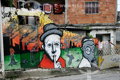  Graffiti in wall of street - Complex of Alemao  - Rio de Janeiro city - Rio de Janeiro state (RJ) - Brazil
