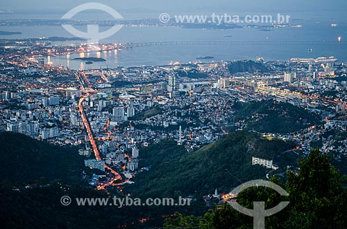  Subject: View of North Zone with the Guanabara Bay and Rio - Niteroi Bridge (1974) in the background / Place: Rio de Janeiro city - Rio de Janeiro state (RJ) - Brazil / Date: 03/2014 