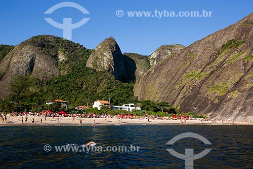  Subject: Itacoatiara Beach with the Alto Mourao Mountain Range in the background / Place: Itacoatiara neighborhood - Niteroi city - Rio de Janeiro state (RJ) - Brazil / Date: 03/2014 