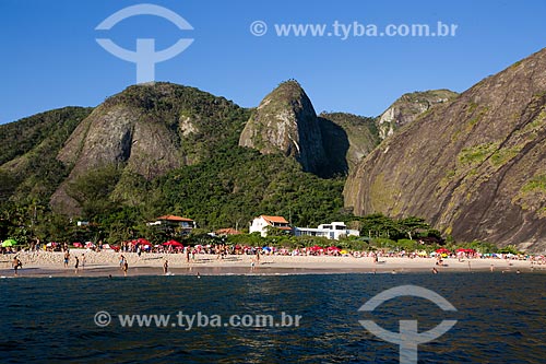  Subject: Itacoatiara Beach with the Alto Mourao Mountain Range in the background / Place: Itacoatiara neighborhood - Niteroi city - Rio de Janeiro state (RJ) - Brazil / Date: 03/2014 