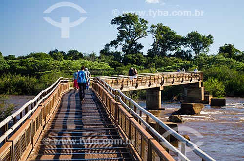  Subject: Footbridge to mirante of Iguassu waterfalls on Iguassu National Park / Place: Foz do Iguacu city - Parana state (PR) - Brazil / Date: 04/2014 