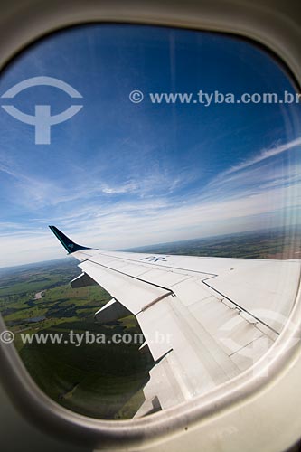  Subject: Detail of airplane wing of Azul Brazilian Airlines during flight / Place: Goias state (GO) - Brazil / Date: 05/2014 