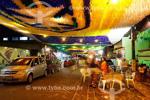  Subject: Santa Isabel Street adorned with the colors of Brazil for the World Cup / Place: Praca 14 de Janeiro neighborhood - Manaus city - Amazonas state (AM) - Brazil / Date: 06/2014 