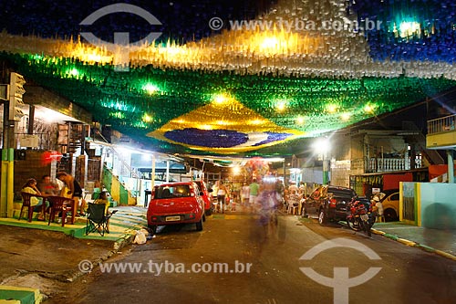  Subject: Santa Isabel Street adorned with the colors of Brazil for the World Cup / Place: Praca 14 de Janeiro neighborhood - Manaus city - Amazonas state (AM) - Brazil / Date: 06/2014 