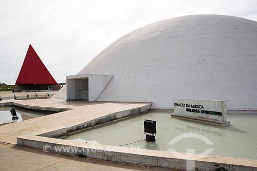  Subject: Palacio da Musica Belkiss Spenzieri (Belkiss Spenzieri Palace of Music) with Monument to Human Rights (2006) in the background - part of the Oscar Niemeyer Cultural Center / Place: Goiania city - Goias state (GO) - Brazil / Date: 05/2014 