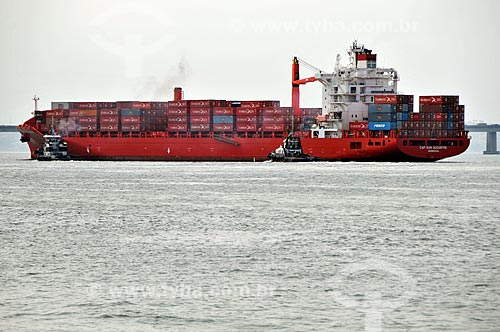  Subject: Cargo ship in the Guanabara Bay / Place: Rio de Janeiro city - Rio de Janeiro state (RJ) - Brazil / Date: 09/2011 