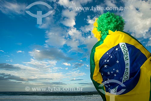 Subject: Fan wrapped in the Brazilian flag - FIFA Fan Fest during the opening of the World Cup / Place: Copacabana neighborhood - Rio de Janeiro city - Rio de Janeiro state (RJ) - Brazil / Date: 06/2014 