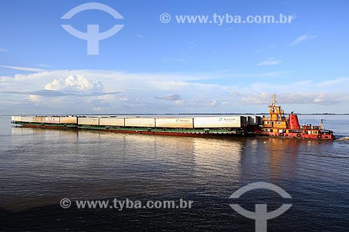  Subject: Ferry carrying containers - Amazonas River near to Santarem city / Place: Santarem city - Para state (PA) - Brazil / Date: 03/2014 