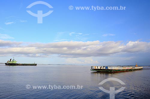  Subject: Ferries - Amazonas River near to Santarem city / Place: Santarem city - Para state (PA) - Brazil / Date: 03/2014 