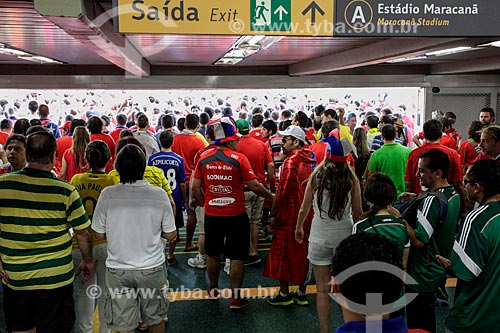  Subject: Soccer fans of Chile arriving of subway - Maracana Subway Station - going to the match between Spain x Chile / Place: Maracana neighborhood - Rio de Janeiro city - Rio de Janeiro state (RJ) - Brazil / Date: 06/2014 