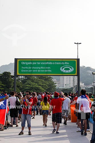  Subject: Soccer fans of Chile near to Journalist Mario Filho Stadium - also known as Maracana - coming to the match between Spain x Chile / Place: Maracana neighborhood - Rio de Janeiro city - Rio de Janeiro state (RJ) - Brazil / Date: 06/2014 