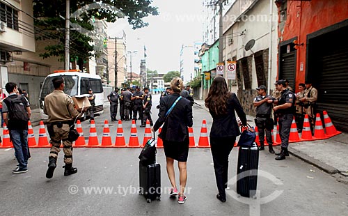  Subject: Interdicted street before of match in Journalist Mario Filho Stadium - also known as Maracana / Place: Maracana neighborhood - Rio de Janeiro city - Rio de Janeiro state (RJ) - Brazil / Date: 06/2014 