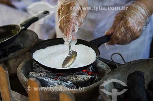  Subject: Woman preparing tapioca / Place: Olinda city - Pernambuco state (PE) - Brazil / Date: 07/2012 