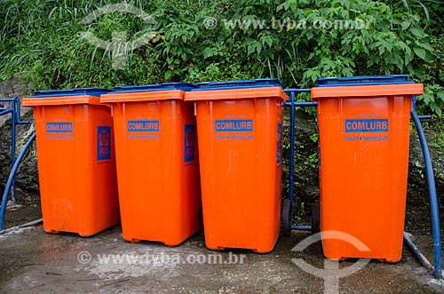  Subject: Garbage can of COMLURB in Prazeres Hill / Place: Santa Teresa neighborhood - Rio de Janeiro city - Rio de Janeiro state (RJ) - Brazil / Date: 07/2013 