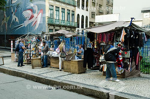  Subject: Hawker in Quitanda street / Place: Congonhas city - Minas Gerais state (MG) - Brazil / Date: 10/2013 